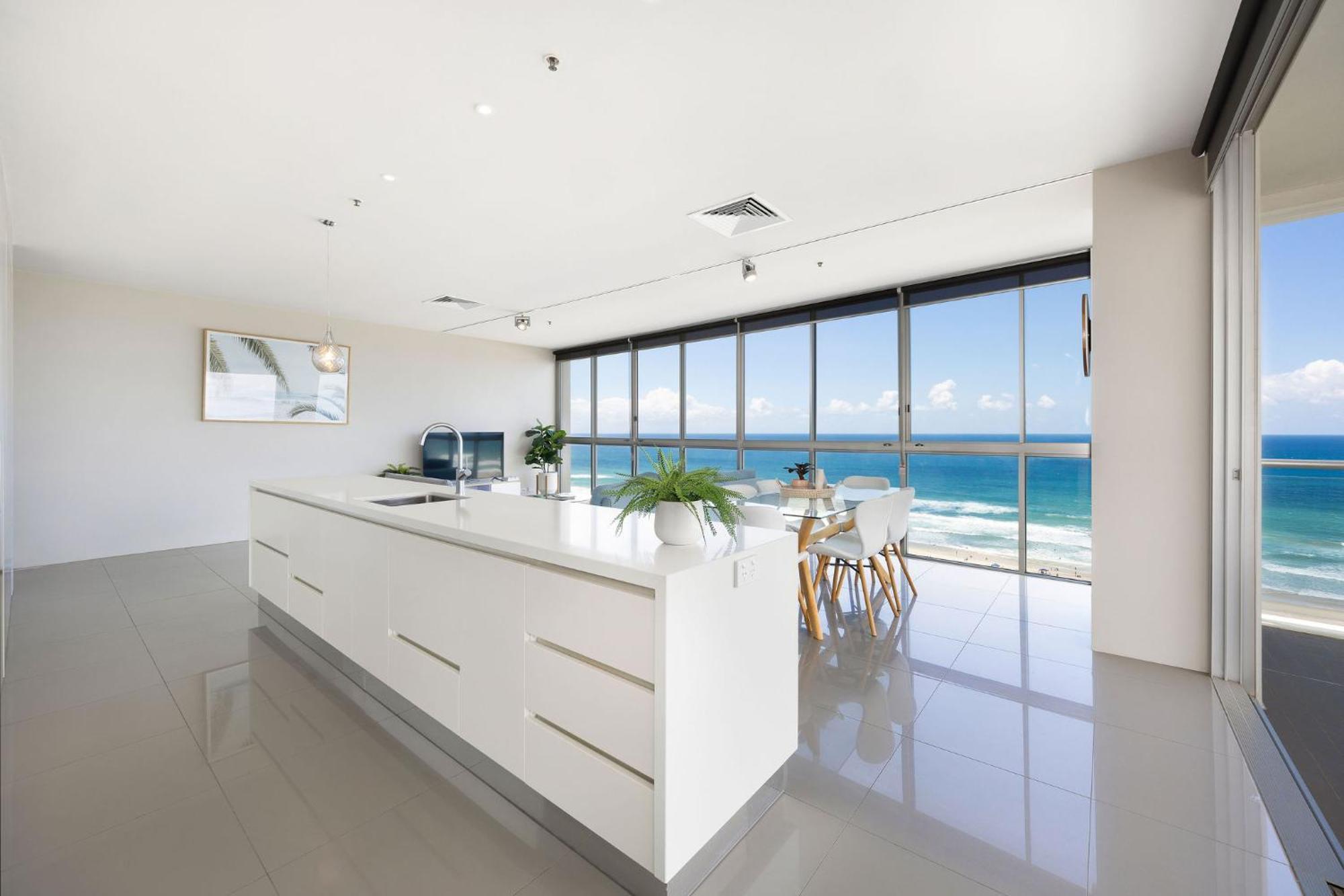 Ultiqa Air On Broadbeach Gold Coast Buitenkant foto