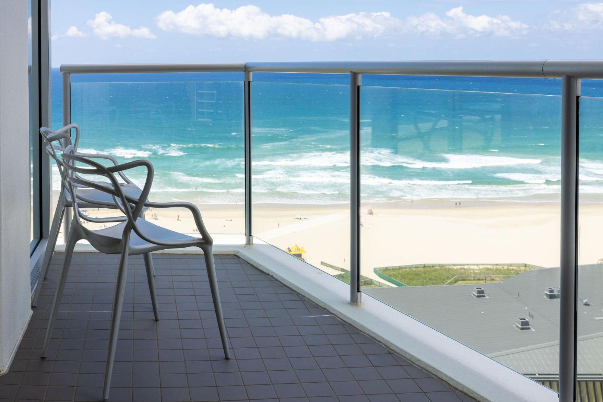 Ultiqa Air On Broadbeach Gold Coast Buitenkant foto