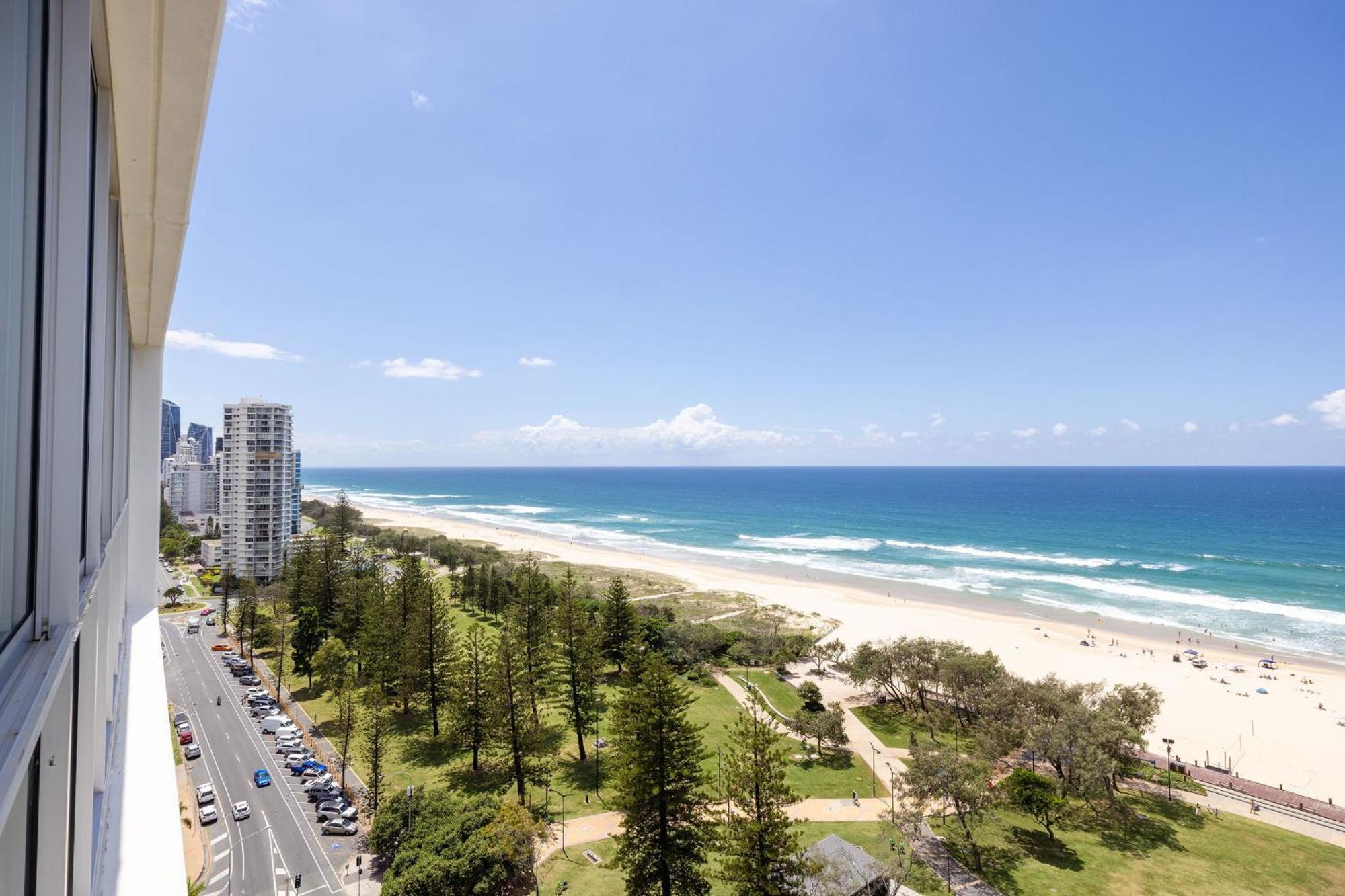 Ultiqa Air On Broadbeach Gold Coast Buitenkant foto