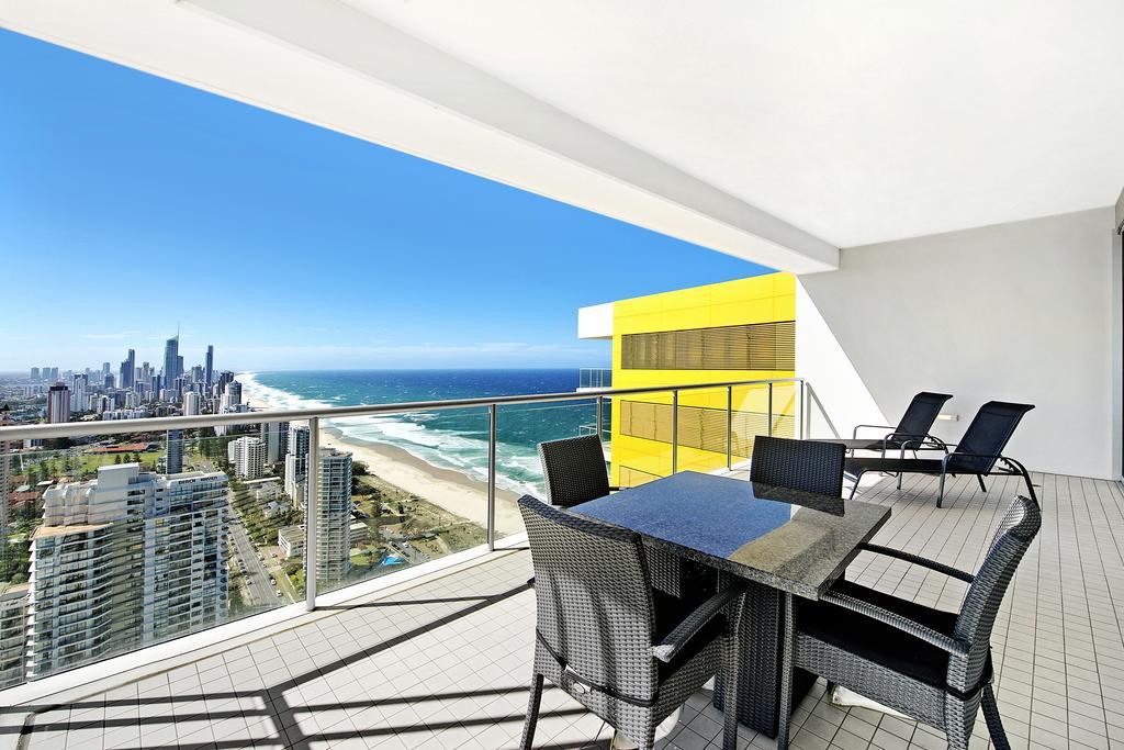 Ultiqa Air On Broadbeach Gold Coast Buitenkant foto